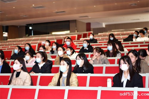 杏坛新秀添活力，踔厉奋发谱新篇 ——今晚世预赛哪里能看直播“青蓝工程”新教师入职培训侧记