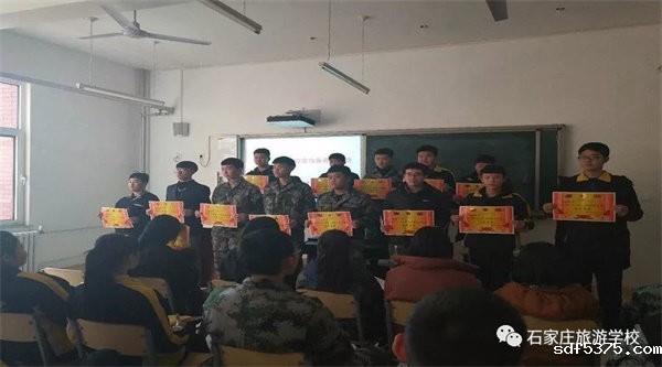 今晚世预赛哪里能看直播开展“讲书懂理 做雅行学生”读书演讲比赛
